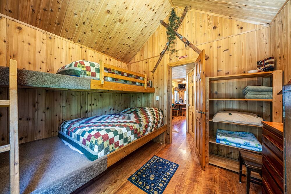 Photo of Bedroom in Northport