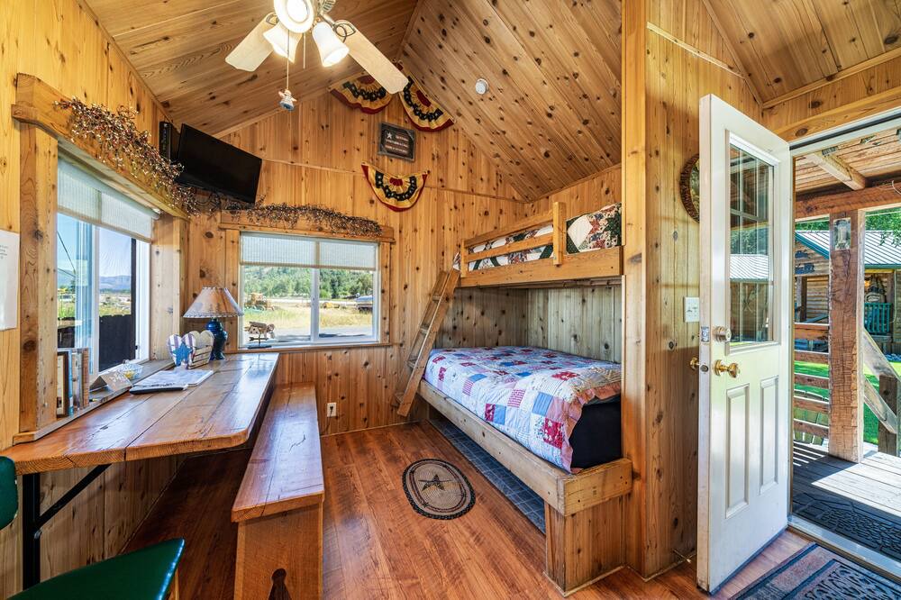 Photo of Bedroom in Northport