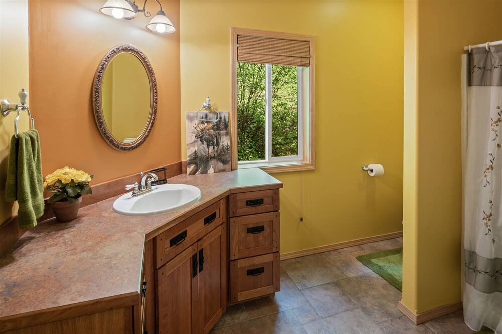Photo of Bathroom in Sagle