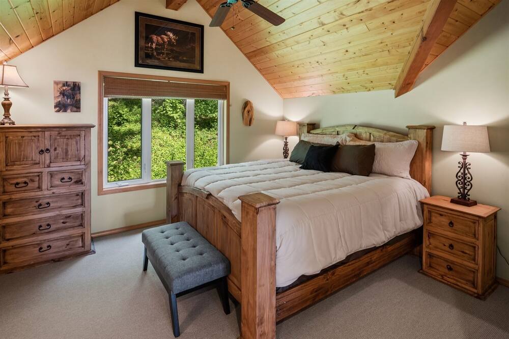 Photo of Bedroom in Sagle