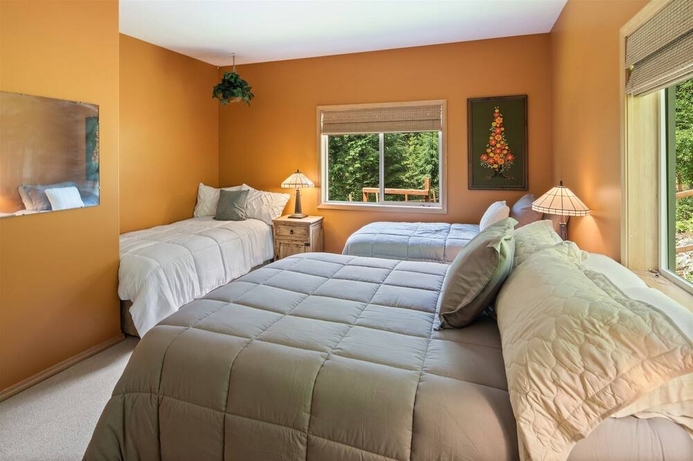 Photo of Bedroom in Sagle