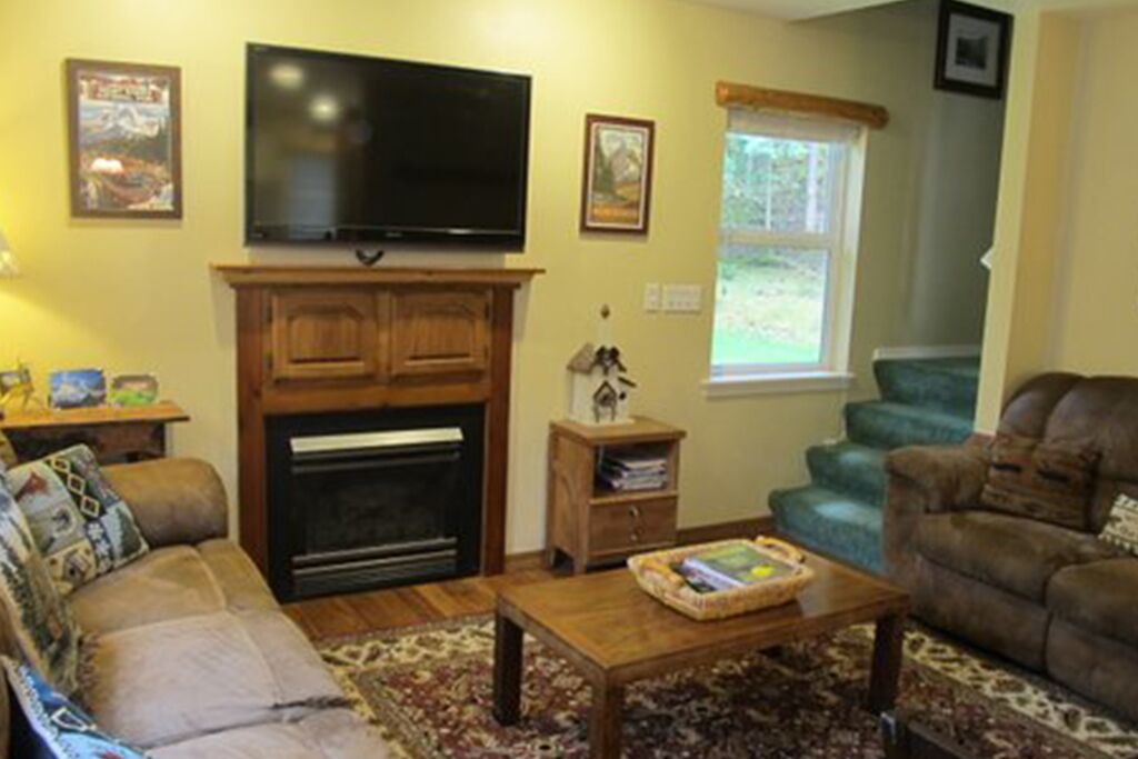 Photo of Livingroom in Enumclaw