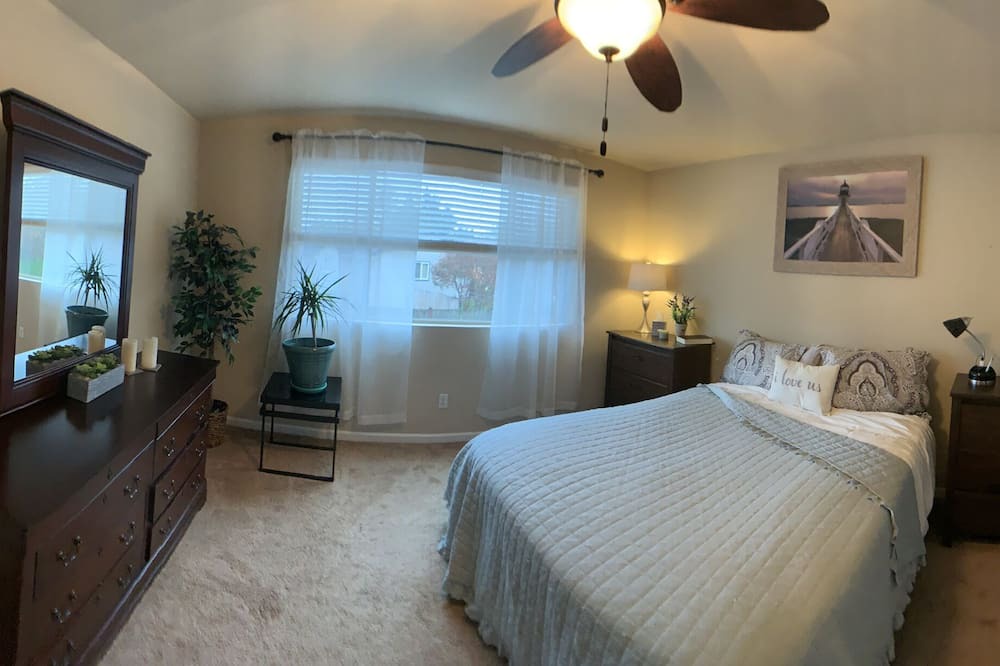Photo of Bedroom in South Hill
