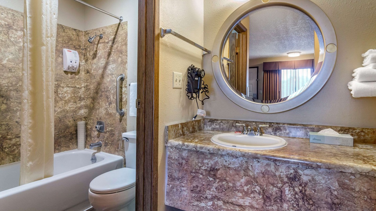 Photo of Bathroom in Ellensburg