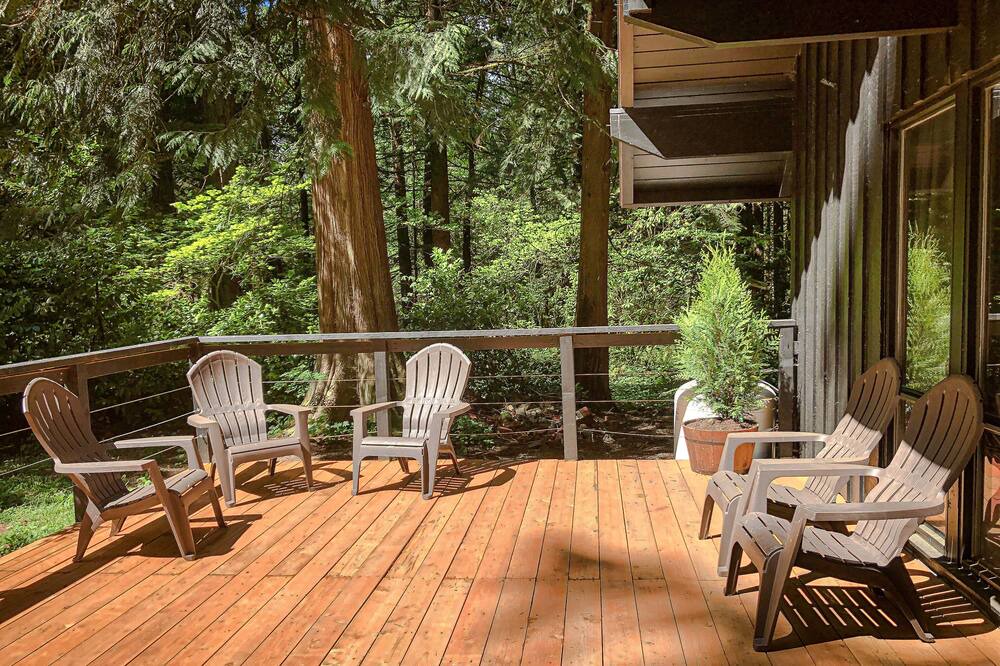 Photo of Patio Balcony in Welches
