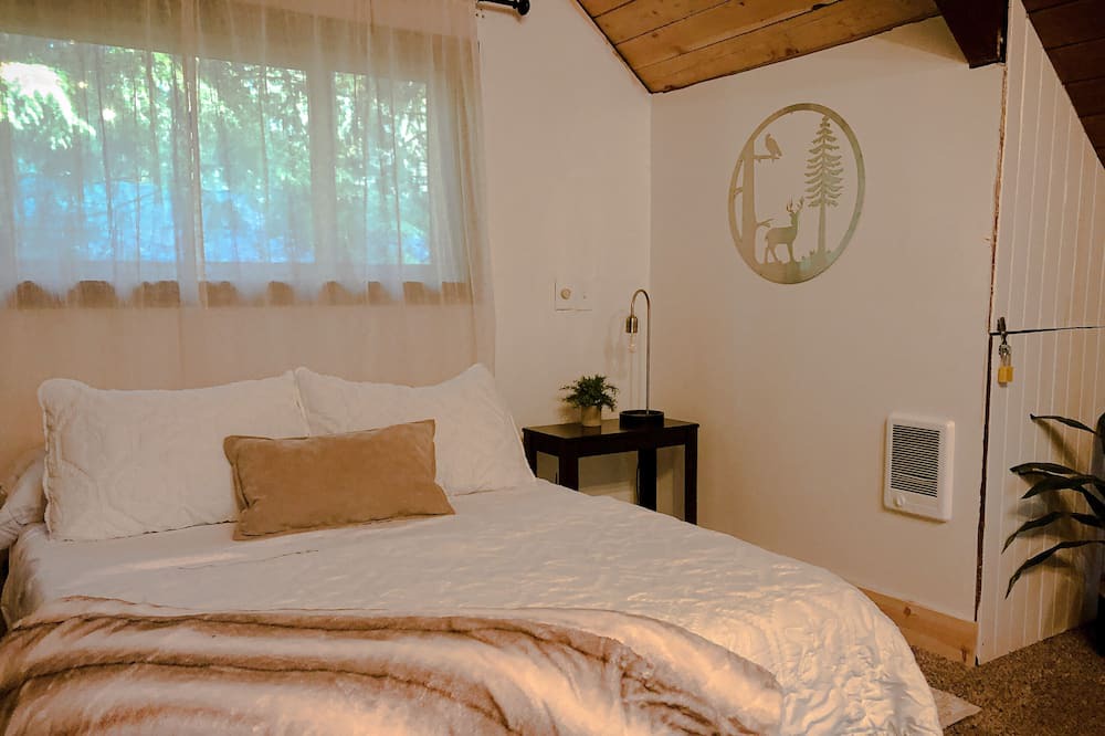 Photo of Bedroom in Welches