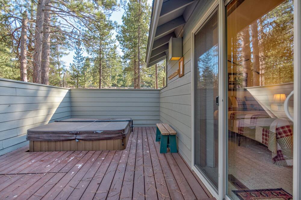 Photo of Patio Balcony in Sunriver