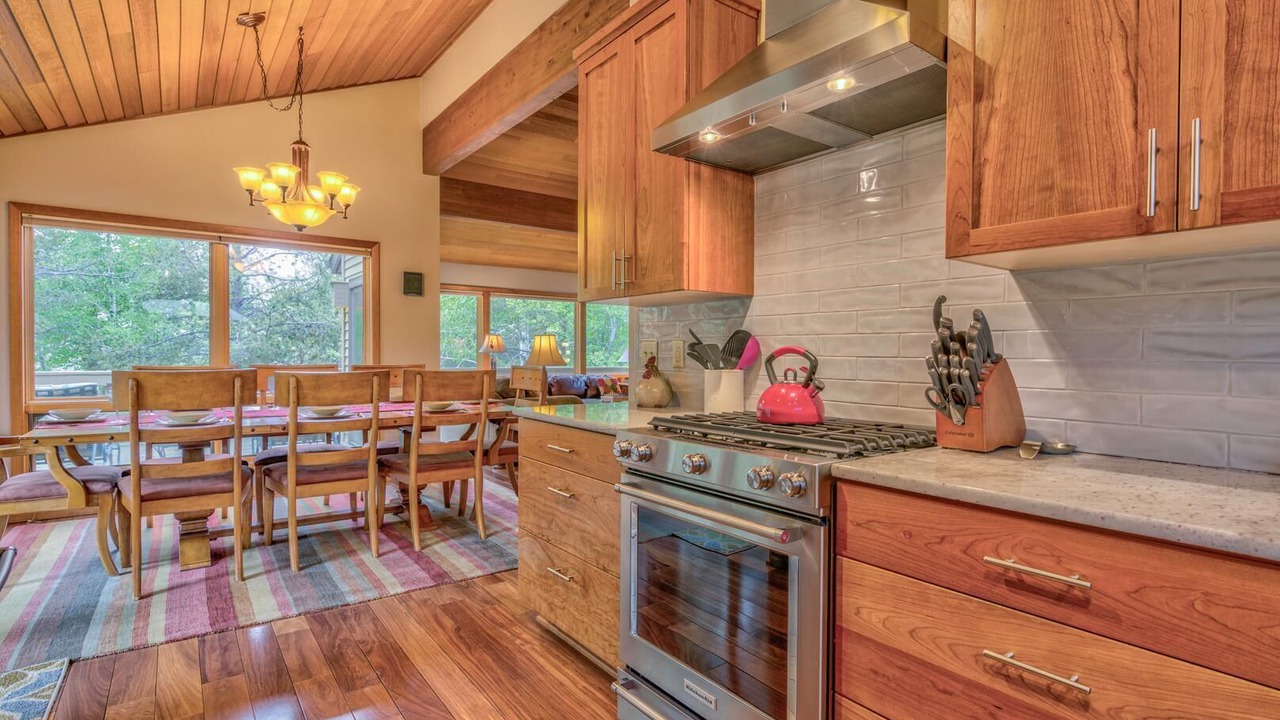 Photo of Kitchen in Sunriver