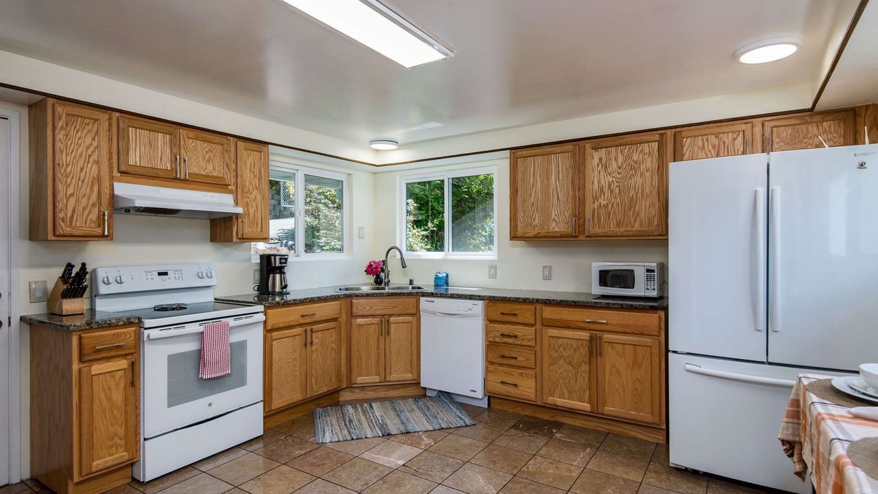 Photo of Kitchen in Scottsburg