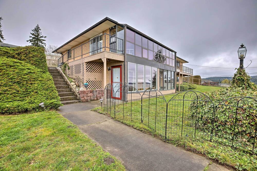 Photo of Outdoor in Oak Harbor