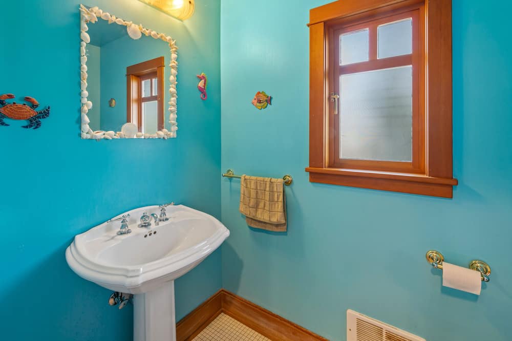 Photo of Bathroom in Bells Beach
