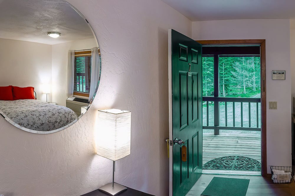 Photo of Bedroom in Ashland