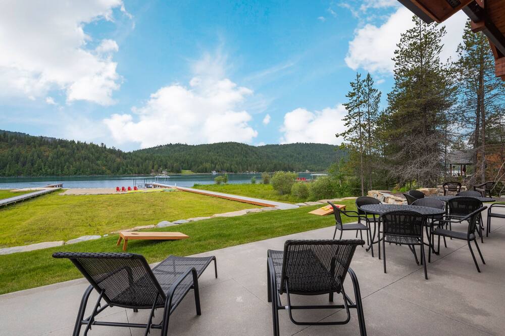Photo of Patio Balcony in Dover Bay