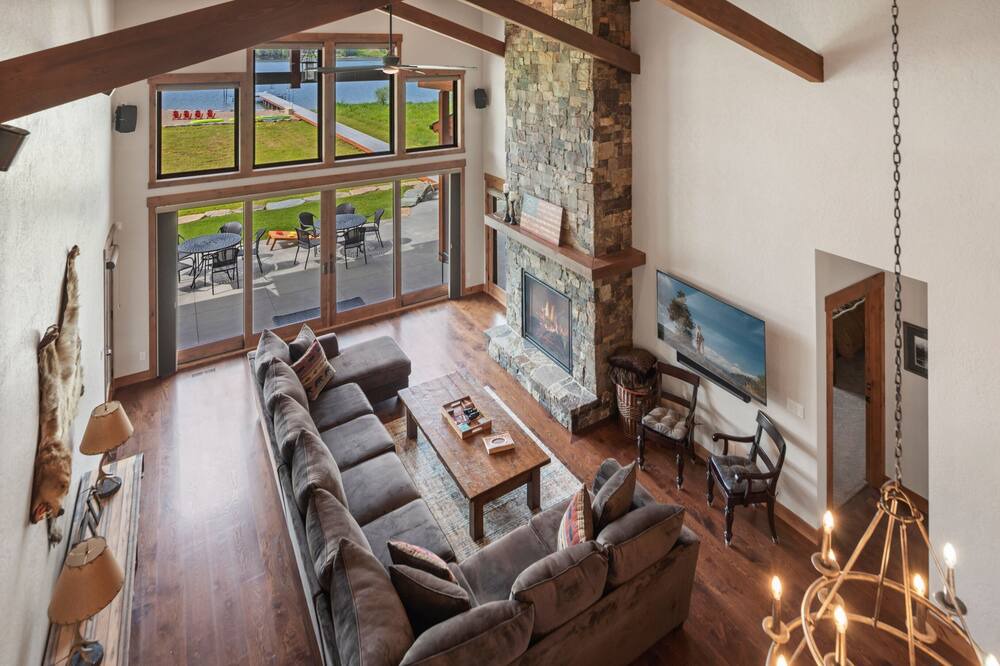 Photo of Livingroom in Dover Bay