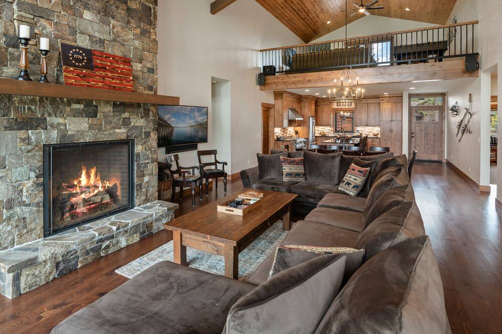 Photo of Livingroom in Dover Bay