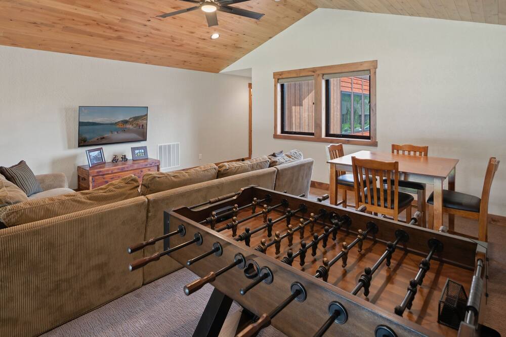 Photo of Livingroom in Dover Bay