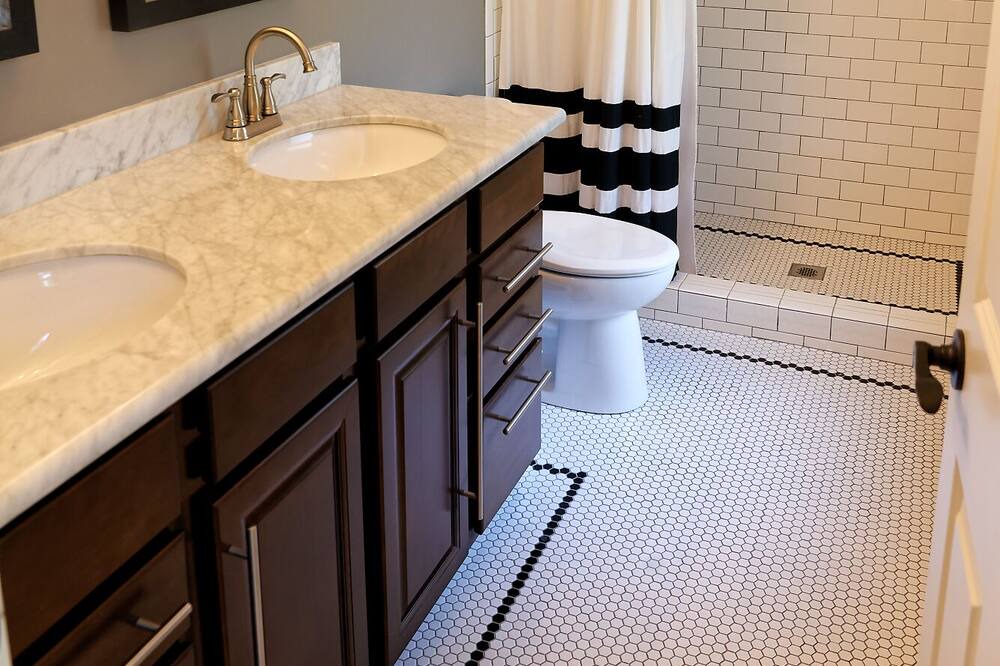 Photo of Bathroom in Bridle Trails