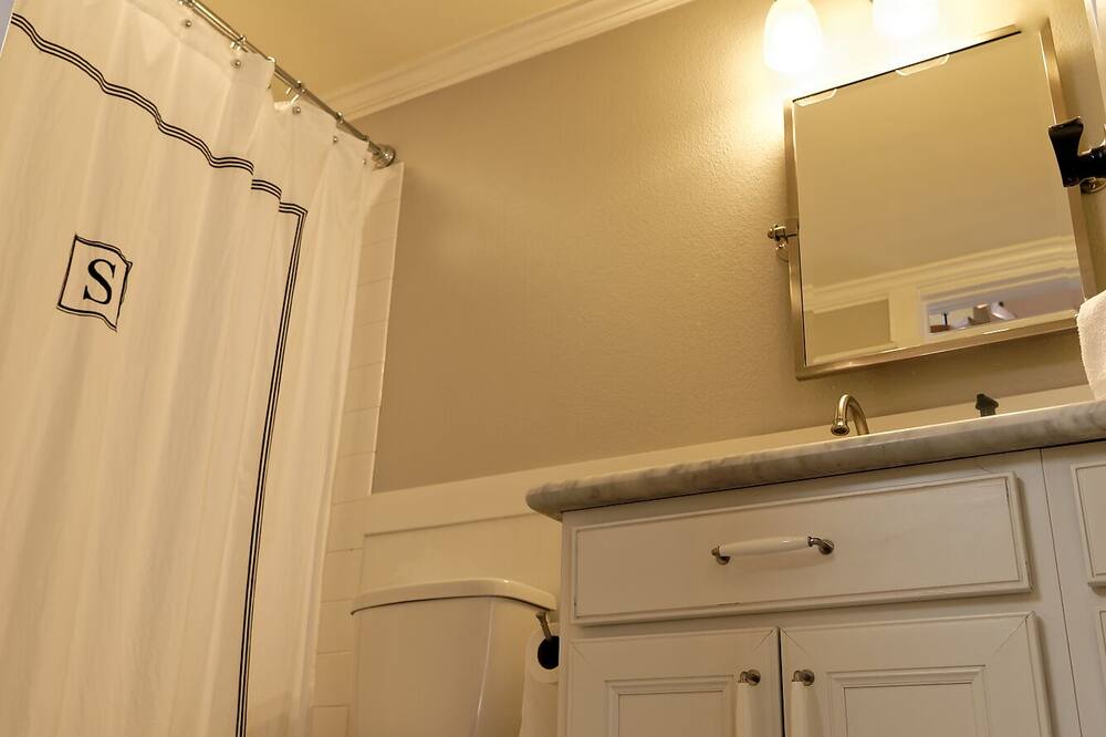 Photo of Kitchen in Bridle Trails