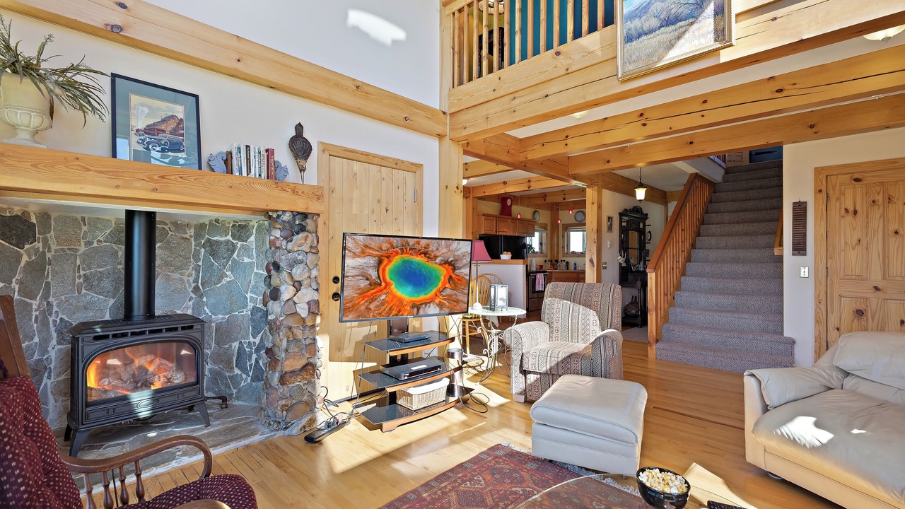 Photo of Livingroom in Island Park