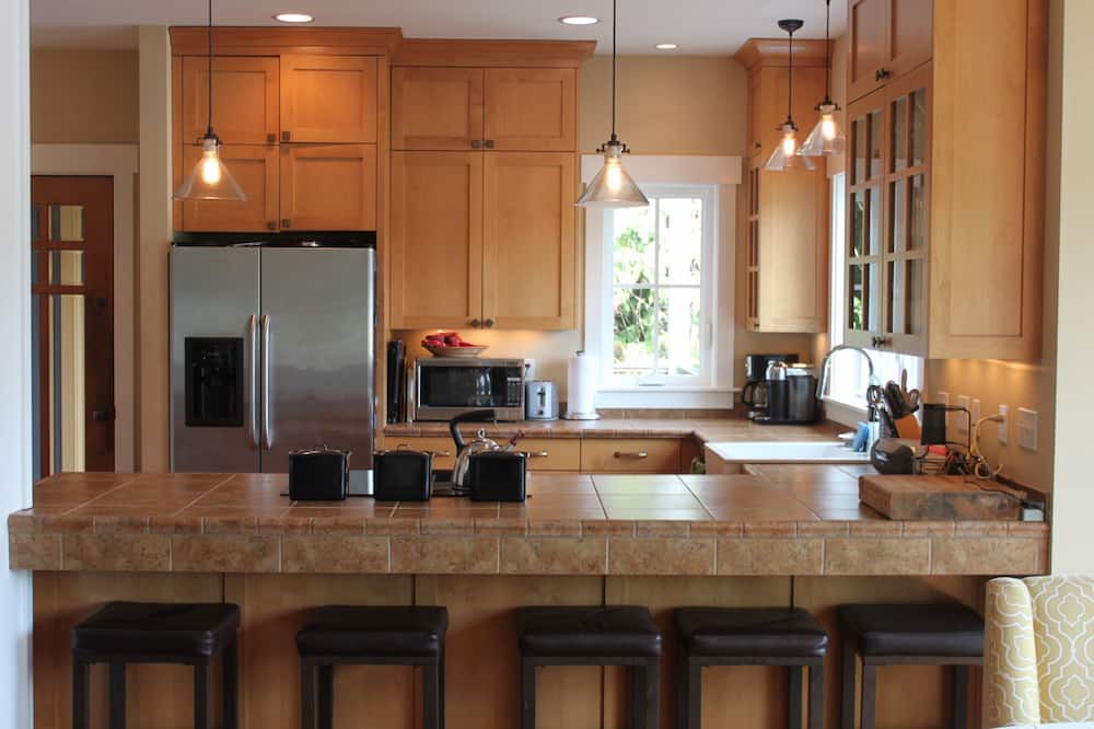 Photo of Kitchen in Rollingbay