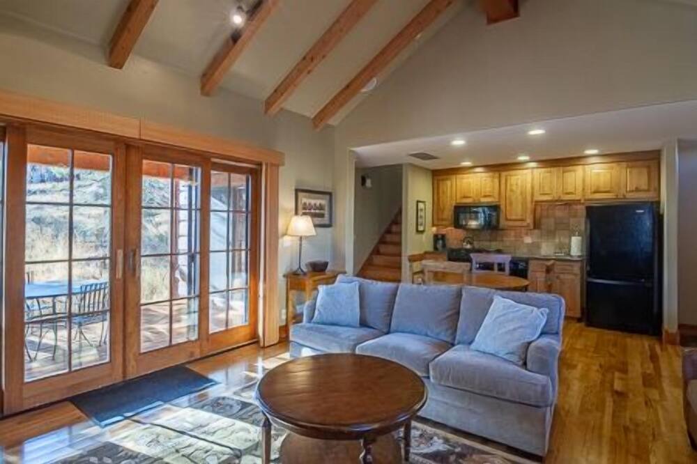 Photo of Livingroom in Tamarack Resort