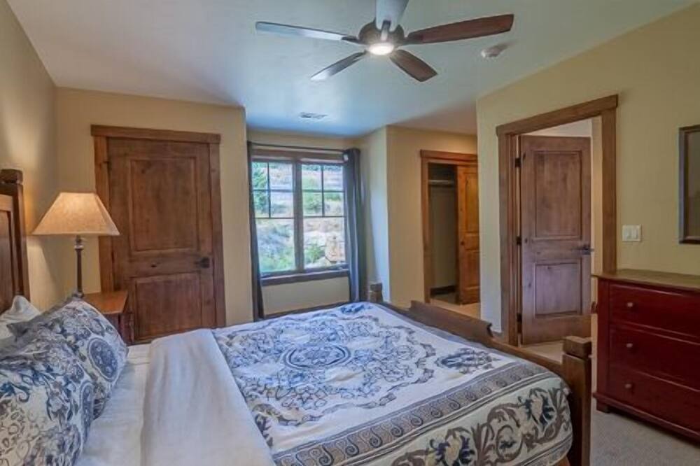 Photo of Bedroom in Tamarack Resort