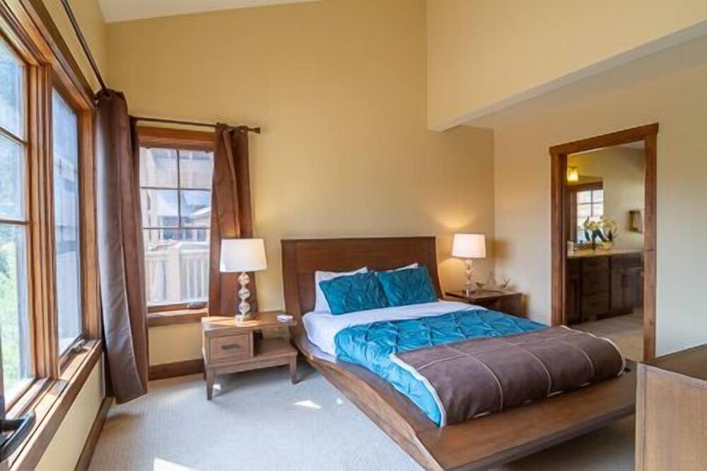Photo of Bedroom in Tamarack Resort