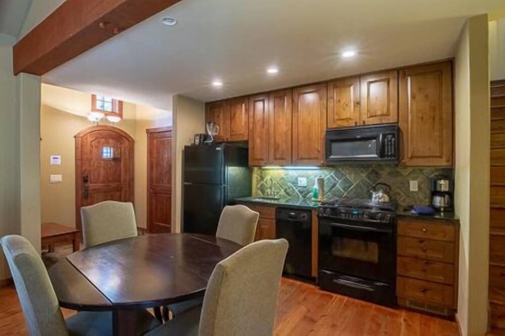Photo of Kitchen in Tamarack