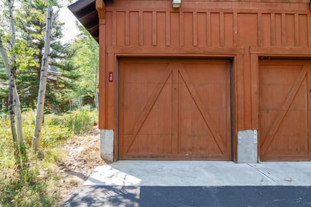 Photo of Outdoor in Tamarack