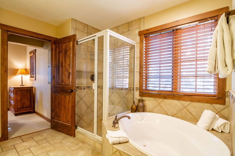 Photo of Bathroom in Tamarack