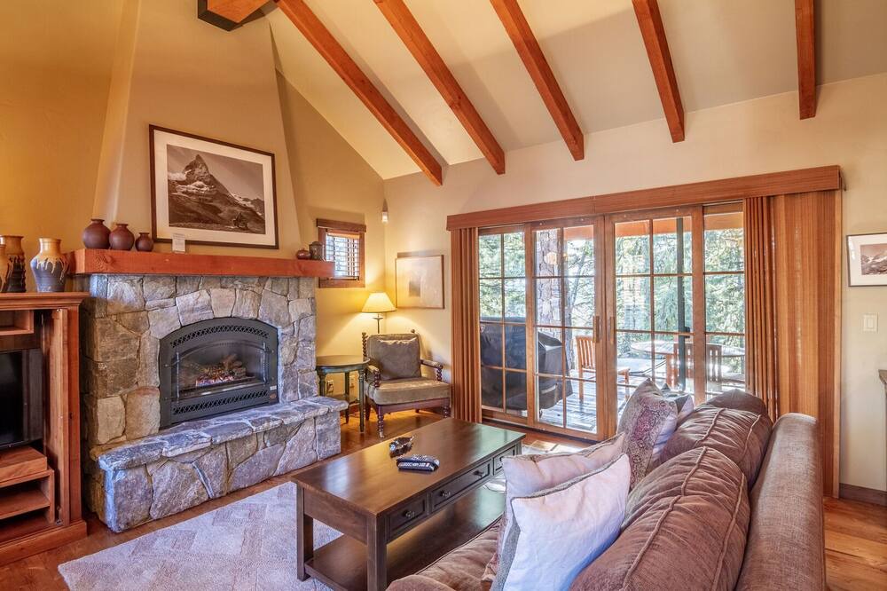 Photo of Livingroom in Tamarack