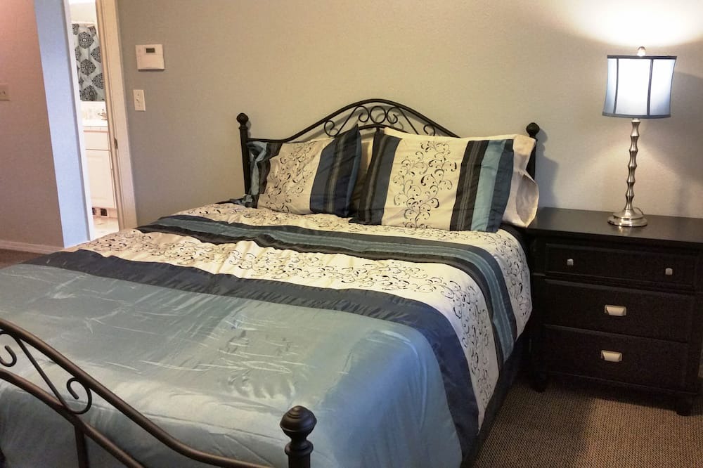 Photo of Bedroom in Puyallup