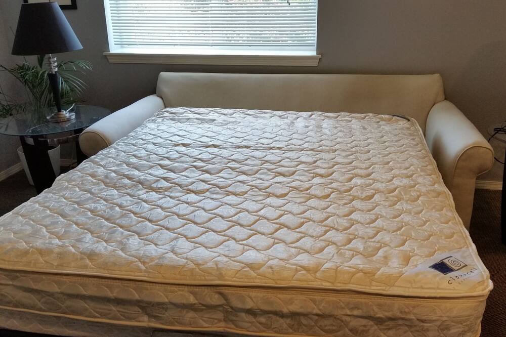 Photo of Bedroom in Puyallup