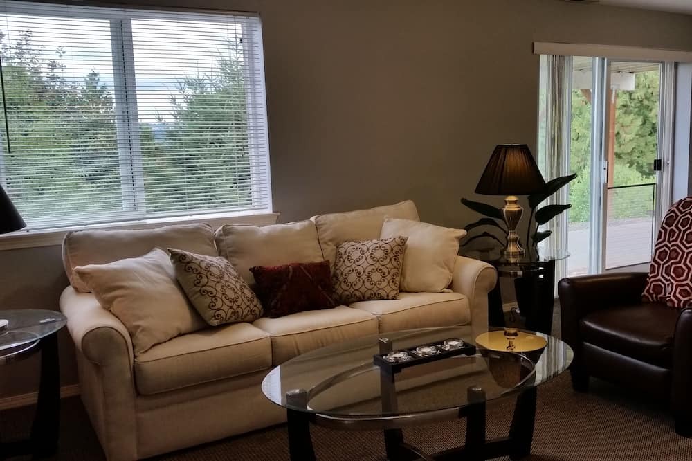 Photo of Livingroom in Puyallup