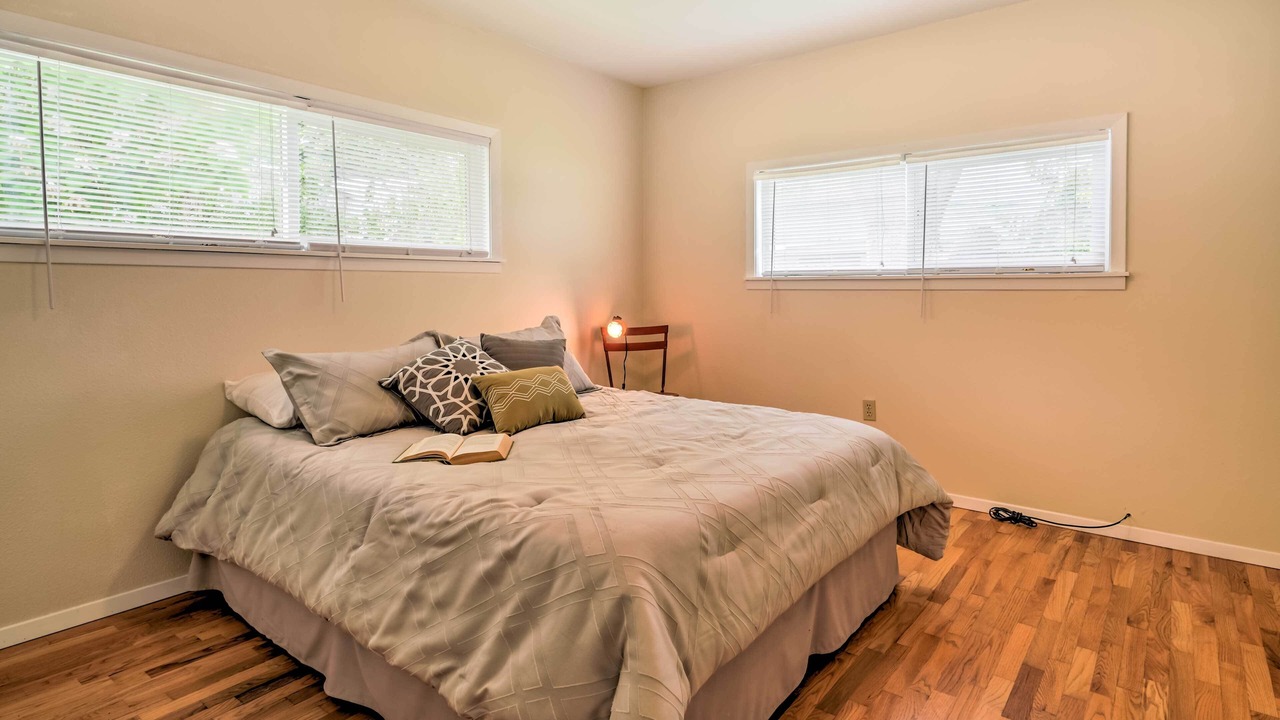 Photo of Bedroom in Oroville