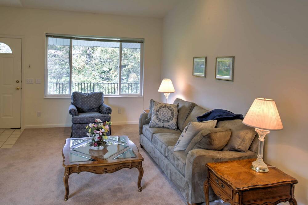 Photo of Livingroom in Blanchard