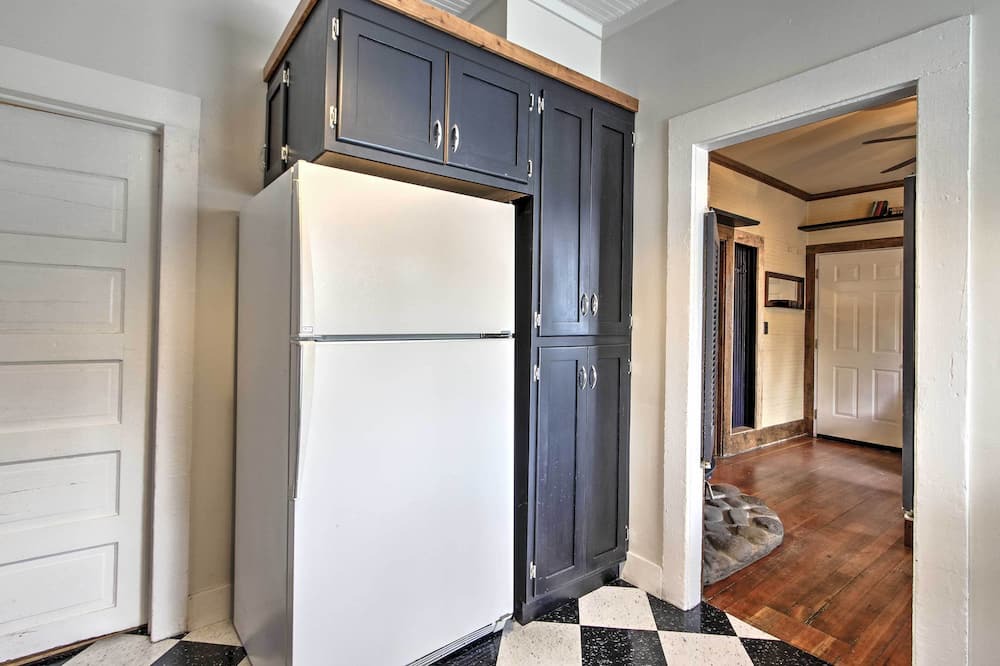 Photo of Kitchen in Eatonville