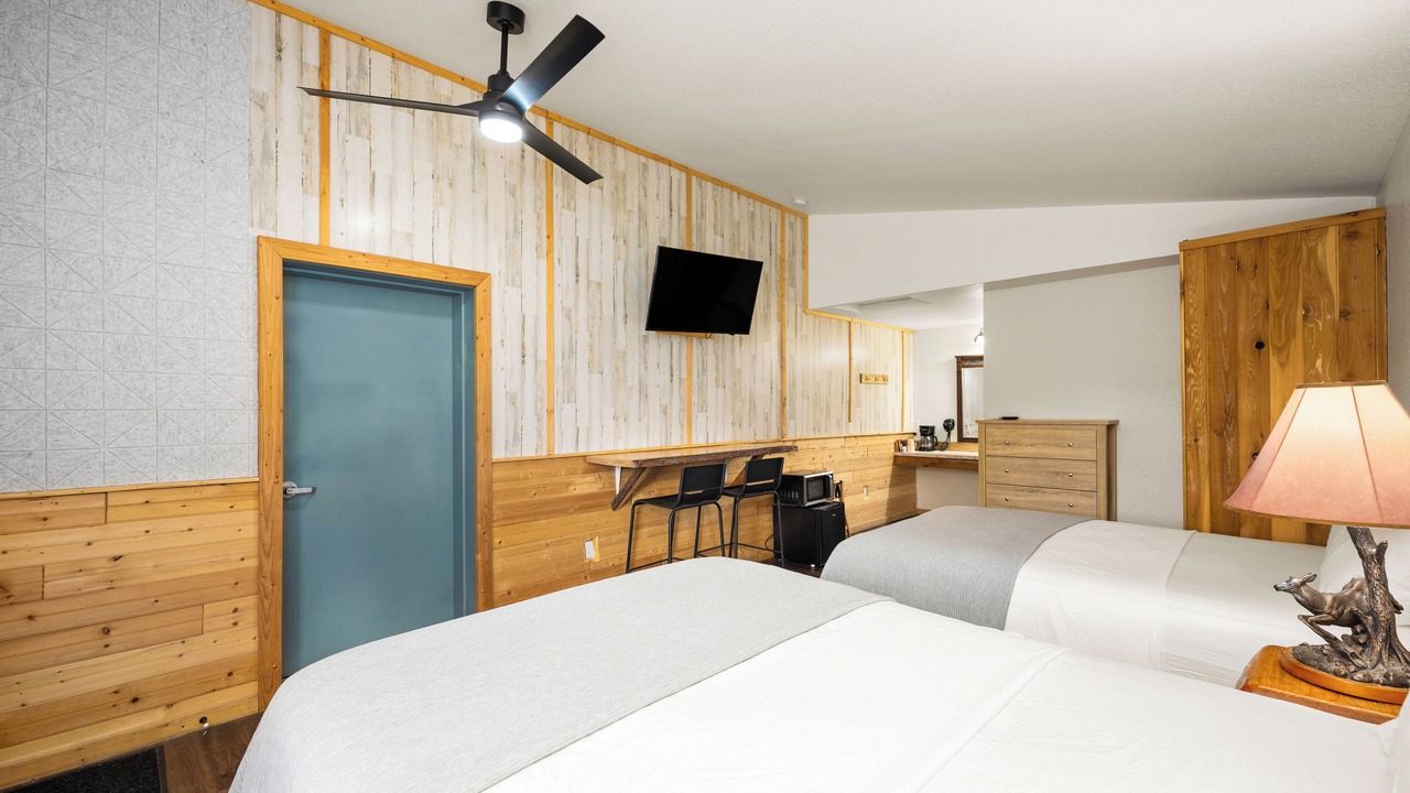 Photo of Bedroom in Spirit Lake
