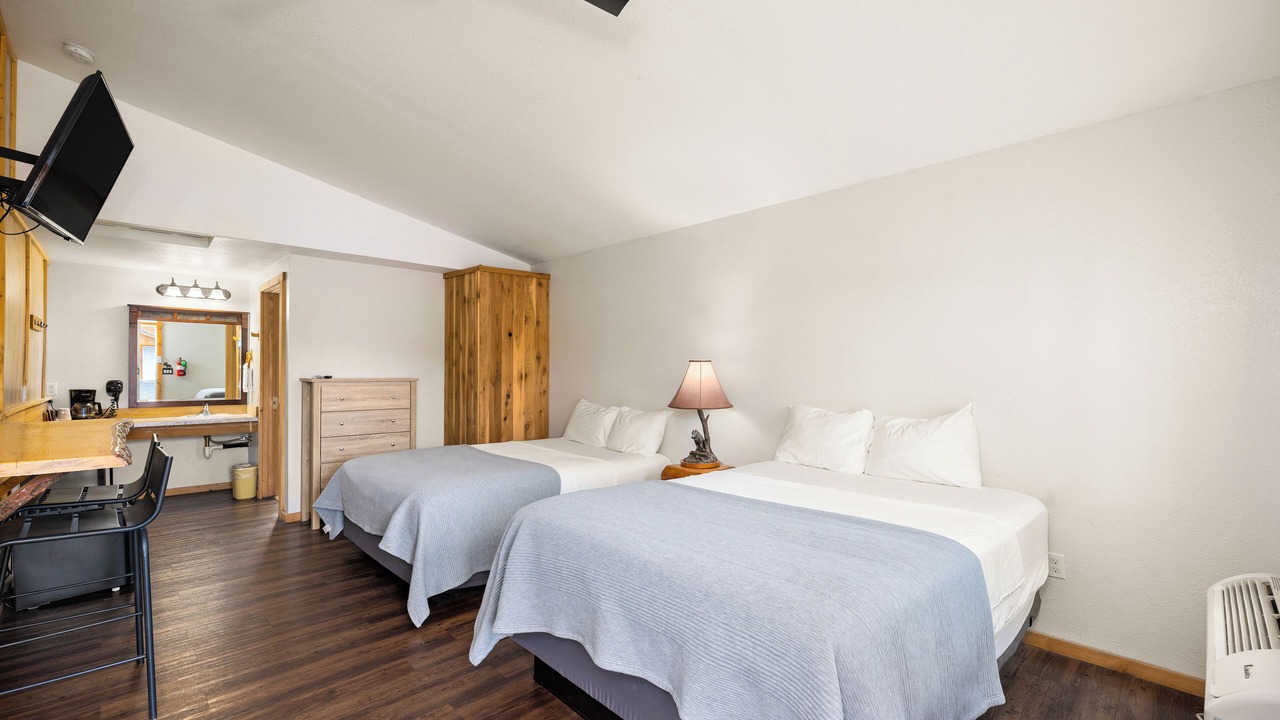 Photo of Bedroom in Spirit Lake