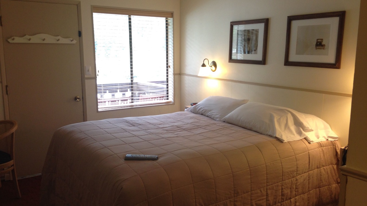 Photo of Bedroom in Enumclaw