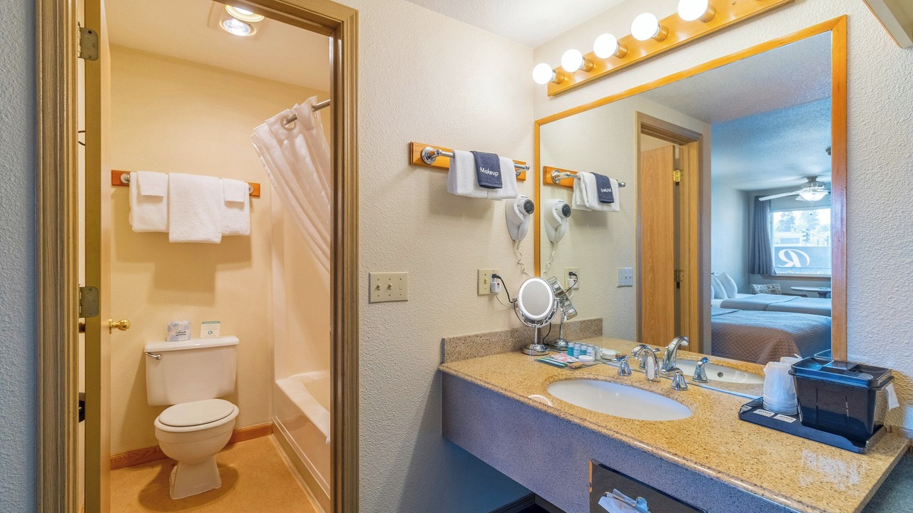 Photo of Bathroom in Garden District