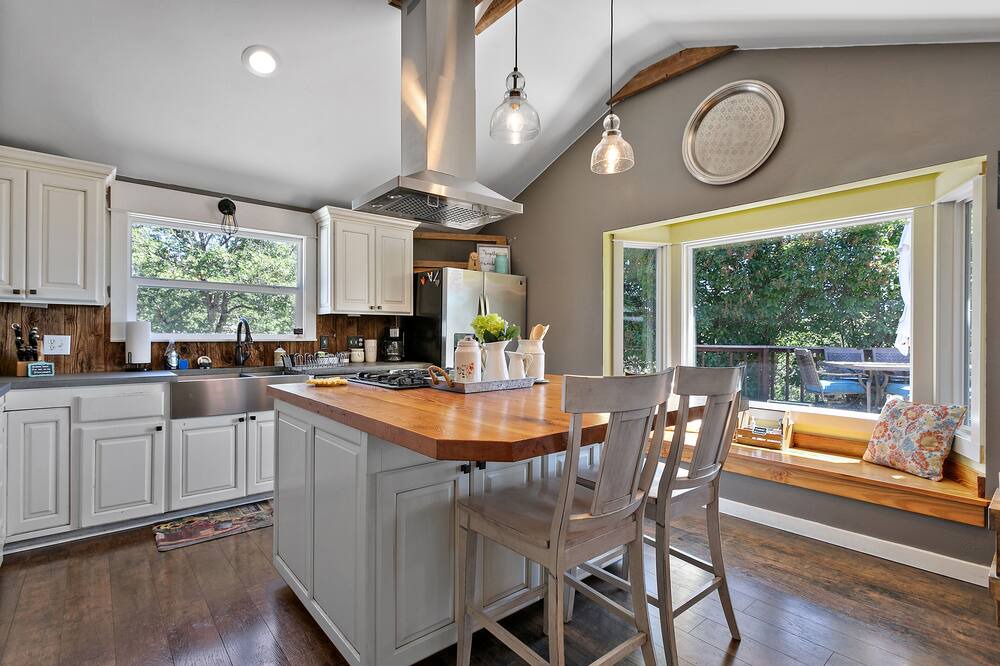 Photo of Kitchen in Central Point