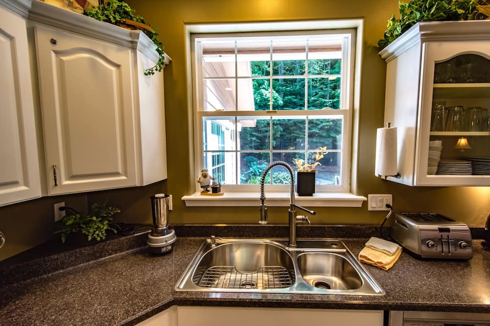 Photo of Kitchen in Hayden View Estates