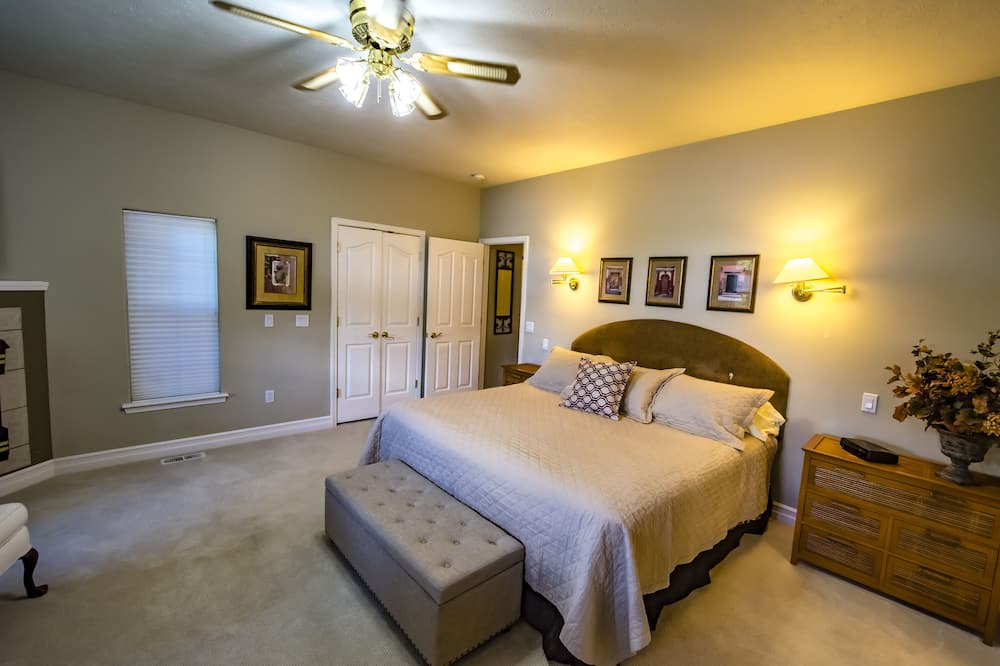 Photo of Bedroom in Hayden View Estates