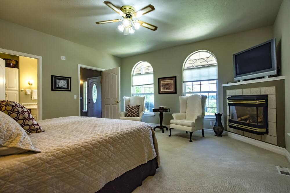 Photo of Bedroom in Hayden View Estates