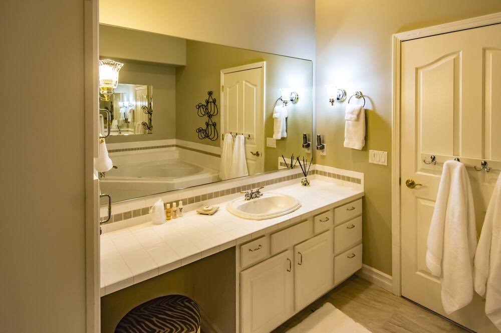 Photo of Bathroom in Hayden View Estates
