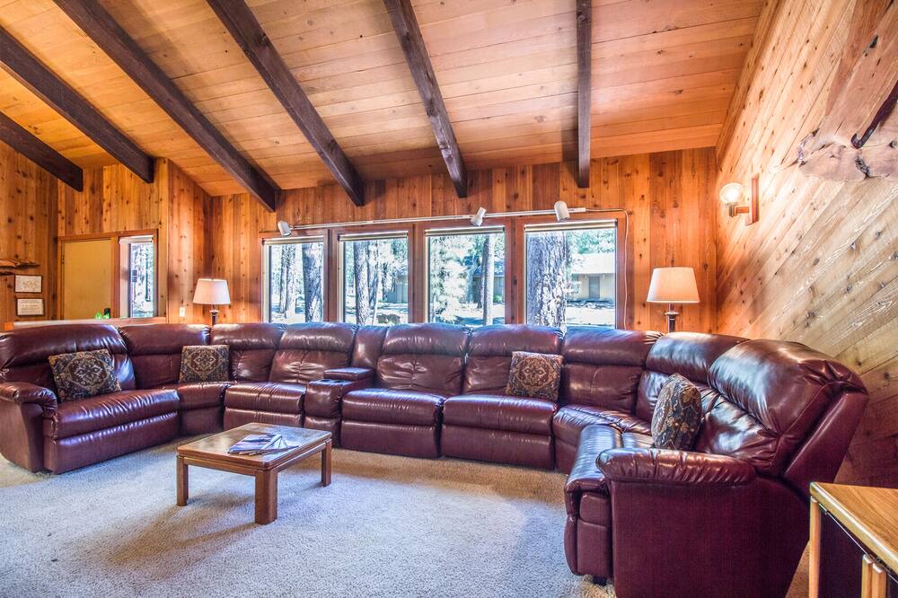 Photo of Livingroom in Sunriver