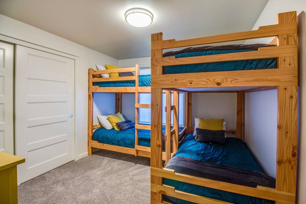 Photo of Bedroom in Sunriver