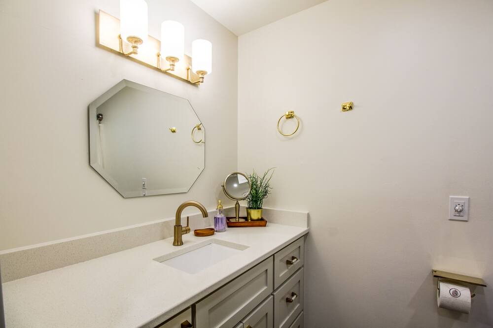Photo of Bathroom in Sunriver