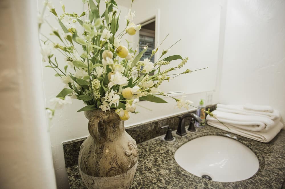 Photo of Bathroom in Sugar City